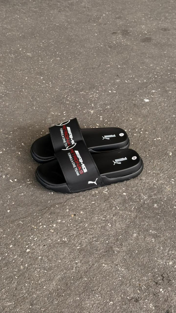 CHANCLAS PUMA AMG NEGRA LETRA