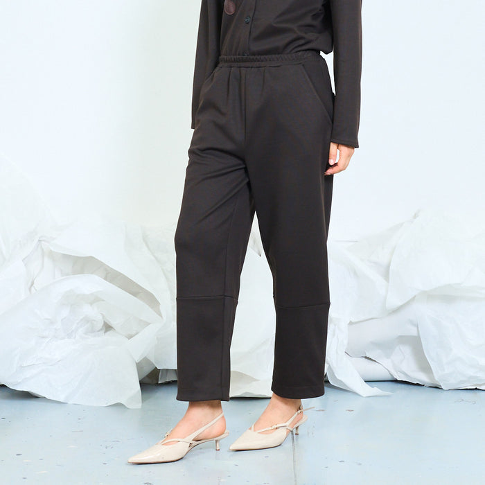 Textured bermuda trouser with elasticated waistband wholesale