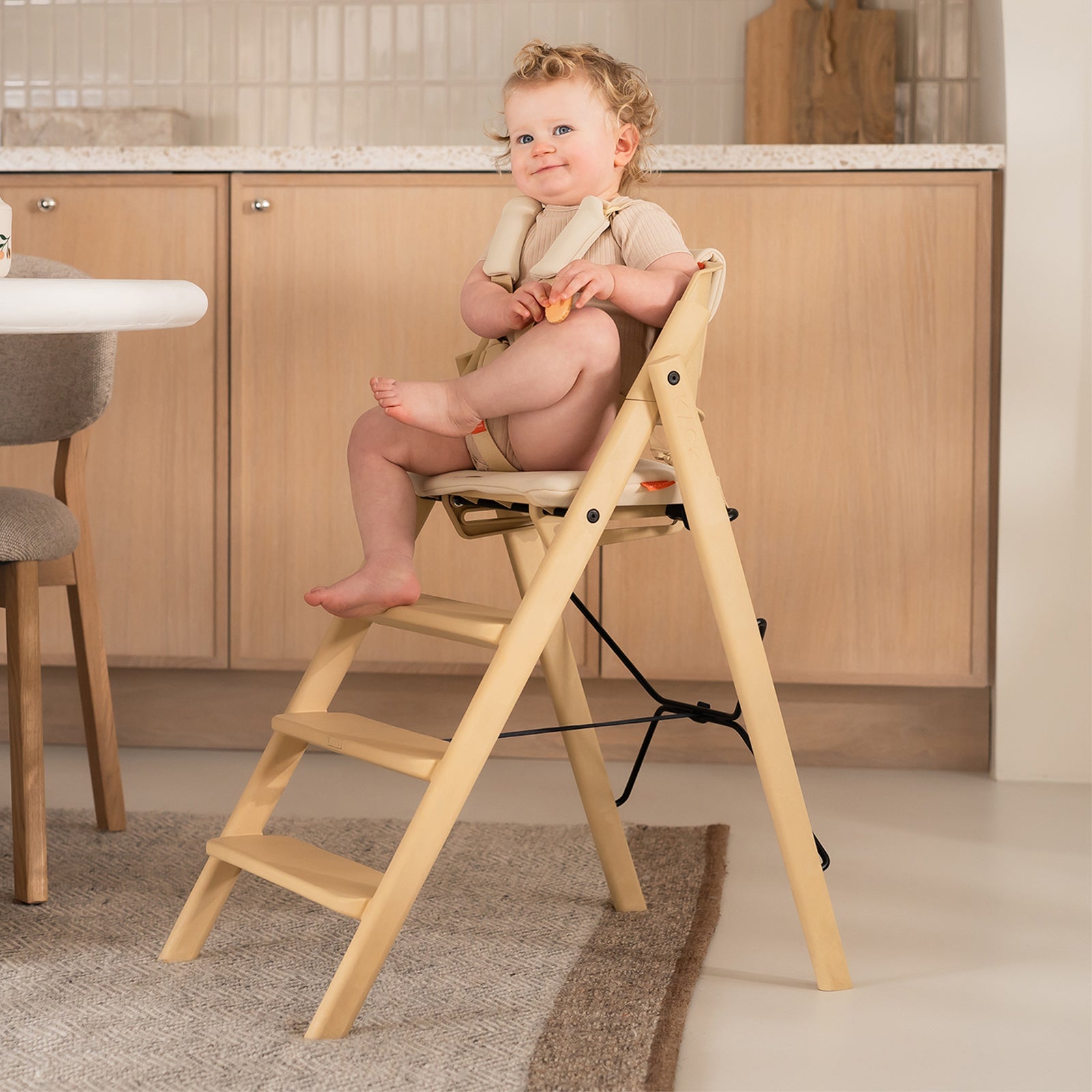 KAOS Klapp Recycled High Chair - Desert Sand