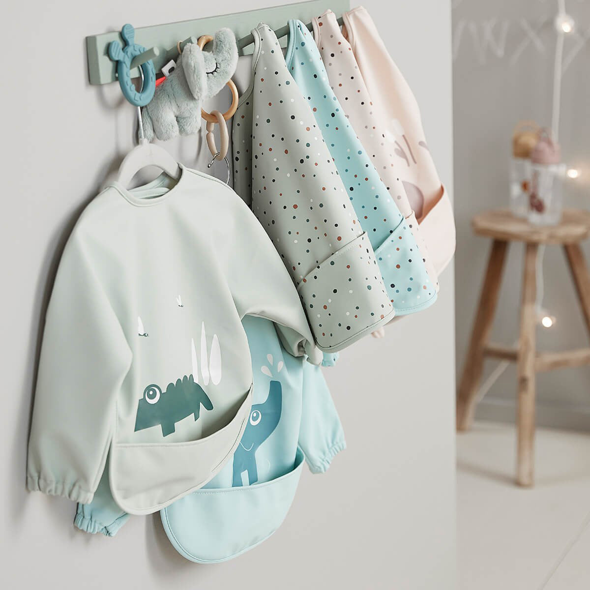Done by Deer Elphee Sleeved Pocket Bib