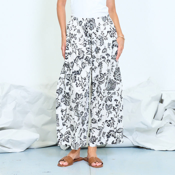 Floral print wide-leg trousers with elasticated waist wholesale