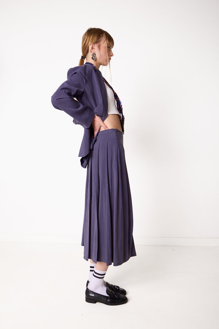 Flowing pleated midi skirt wholesale