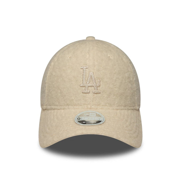 Pictured is this Womens MLB Winter Borg LA Dodgers 9FORTY M-Crown cap in cream. 2