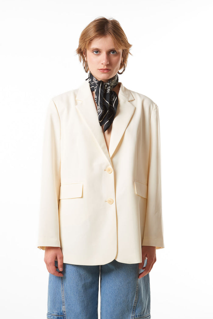 Minimal two-button blazer wholesale