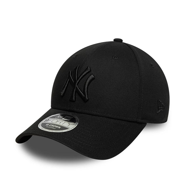 Pictured is this MLB New York Yankees 9FORTY M-Crown cap in black. 1
