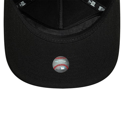 Pictured is this MLB Graphic New York Yankees 19TWENTY cap in black. 5