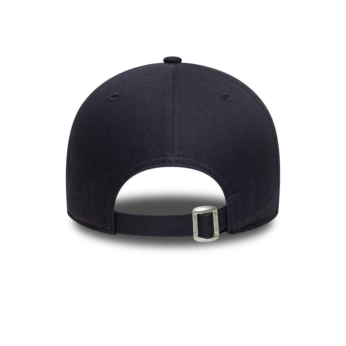 Pictured is this MLB Outdoor Icon New York Yankees 9FORTY cap in navy. 4