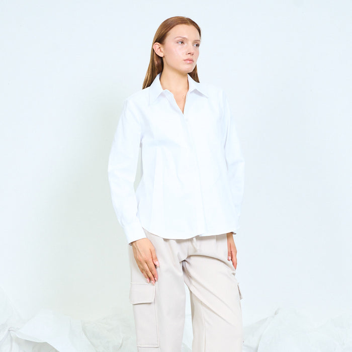 Oversized pointed-collar shirt with concealed buttons wholesale