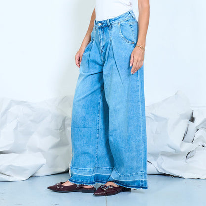 Pleated wide leg denim jeans wholesale