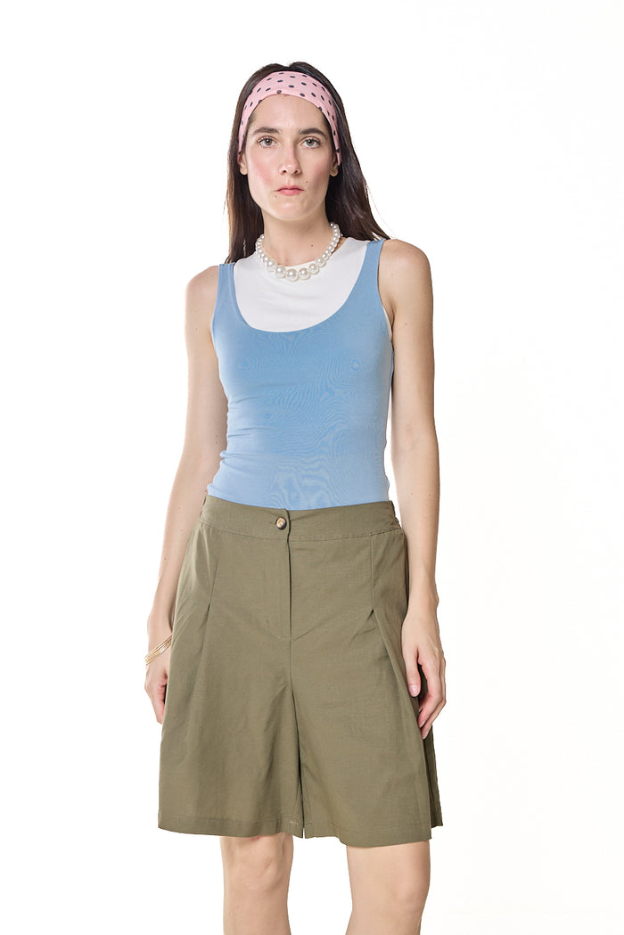 Tailored pleated bermuda shorts wholesale