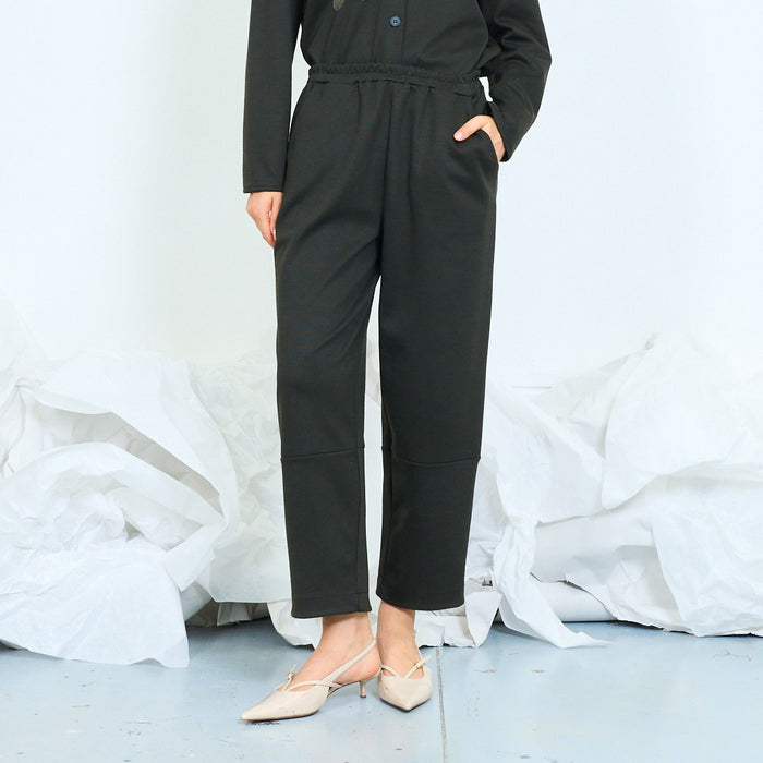 Textured bermuda trouser with elasticated waistband wholesale