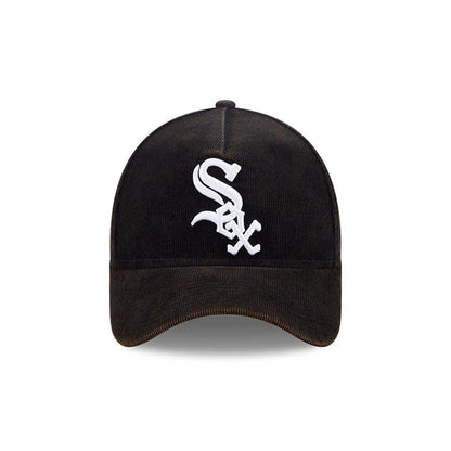 Pictured is this MLB Quickstrike Snow Wash Cord Chicago White Sox 59FORTY A-Frame Fitted cap in black. 3