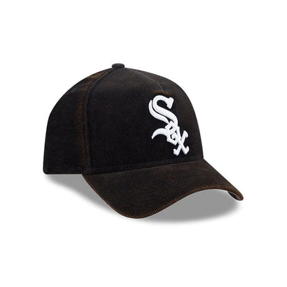 Pictured is this MLB Quickstrike Snow Wash Cord Chicago White Sox 59FORTY A-Frame Fitted cap in black. 4