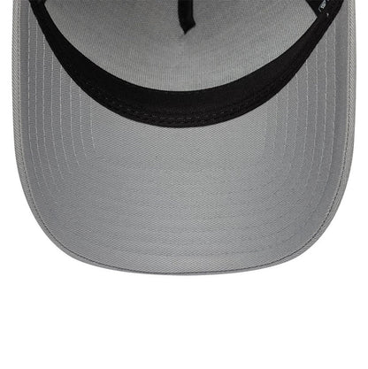 Pictured is this Williams E-Frame 9FORTY A-Frame Trucker cap in grey. 4